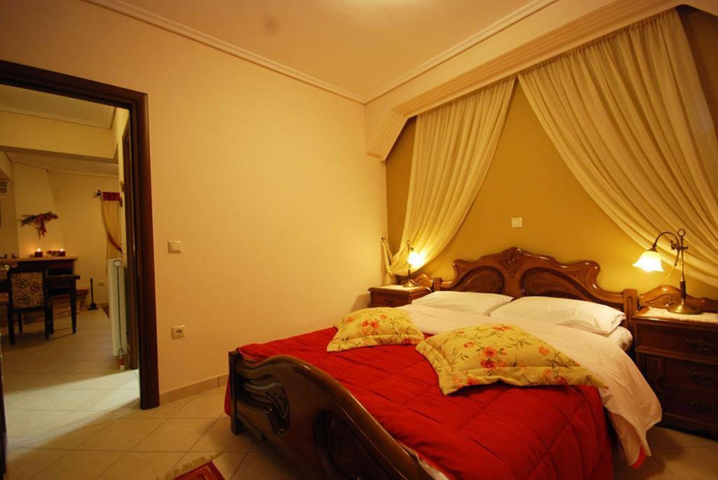 Valentini Guesthouse Karpenísion Værelse billede