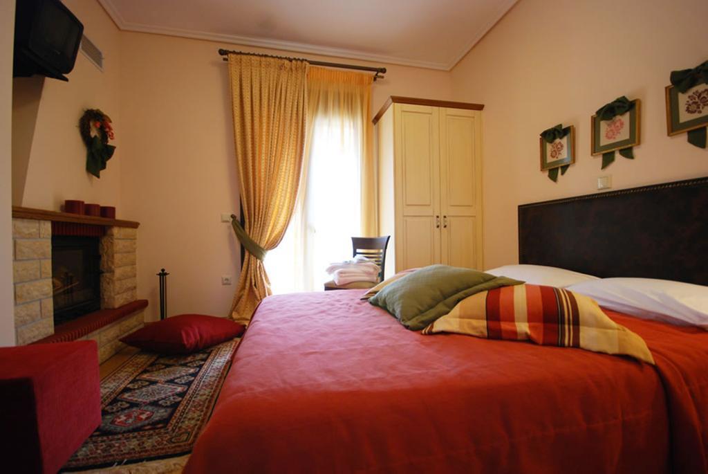 Valentini Guesthouse Karpenísion Værelse billede