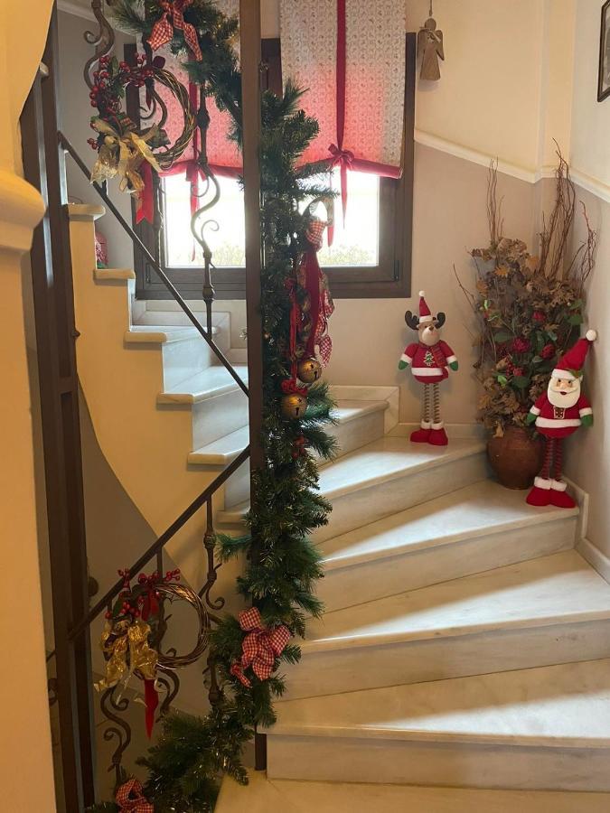 Valentini Guesthouse Karpenísion Eksteriør billede